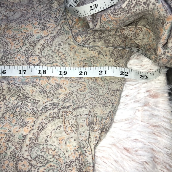 Ruff Hewn Paisley Print Blouse Large Long Sleeve V Neck - Picture 4 of 7